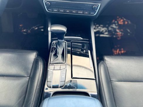 Used 2017 Kia Cadenza Premium FWD image 69