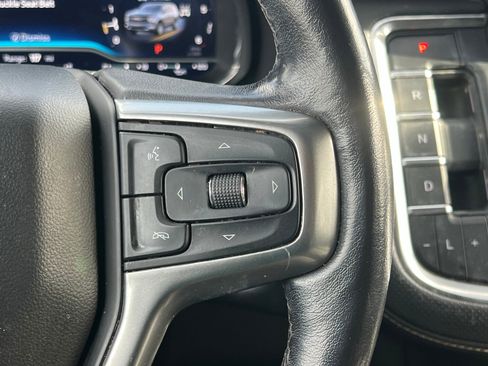 Used 2022 Chevrolet Suburban Premier w/ Premium Package image 33