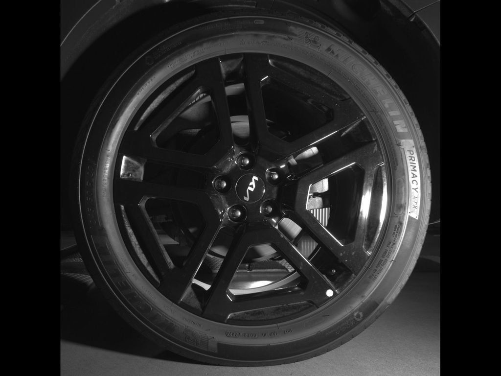 Certified 2024 Kia Telluride SX X-Line AWD/4WD image 13