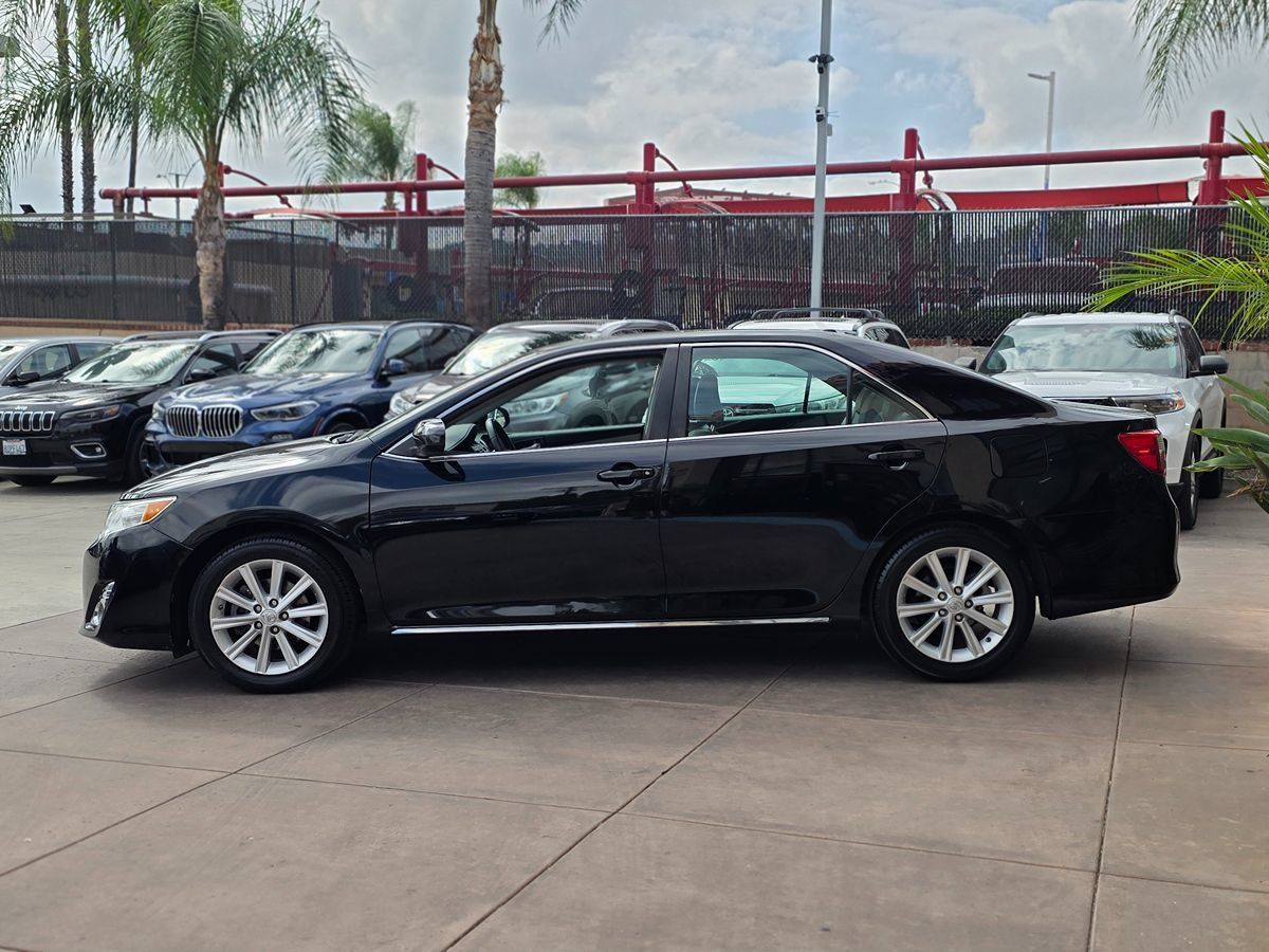 Used 2012 Toyota Camry XLE w/ Leather Pkg FWD image 9