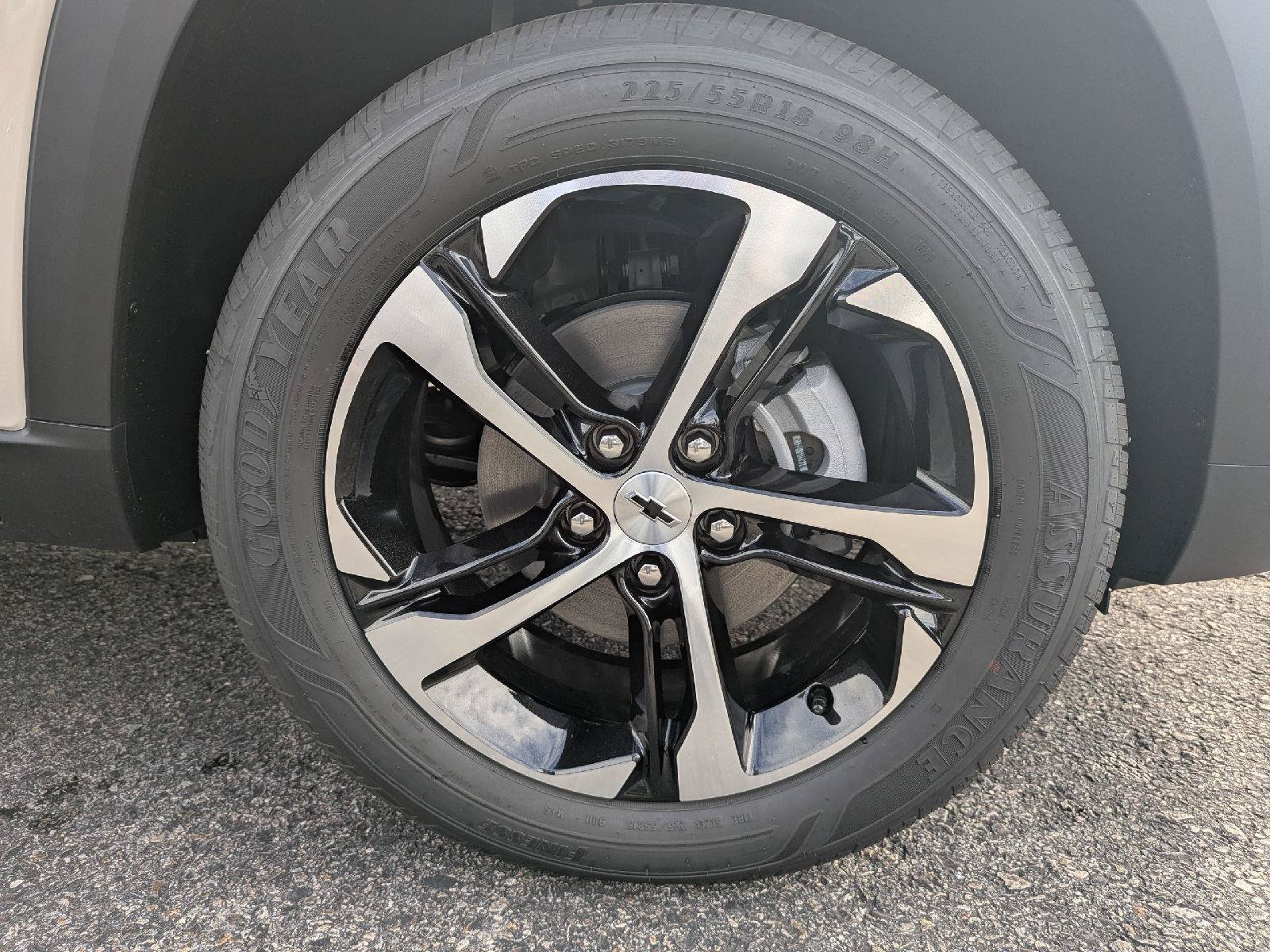 New 2026 Chevrolet Trax RS w/ Driver Confidence Package FWD image 33