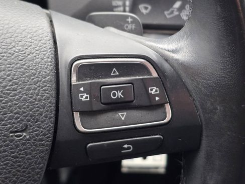 Used 2013 Volkswagen CC R-Line image 12