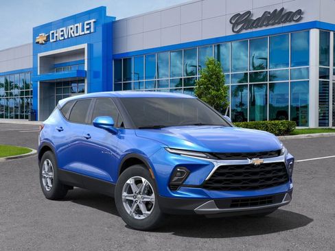 New 2025 Chevrolet Blazer LT image 8