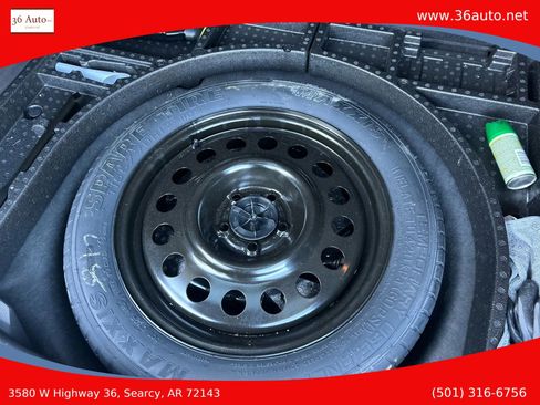 Used 2017 Ford Escape SE image 21