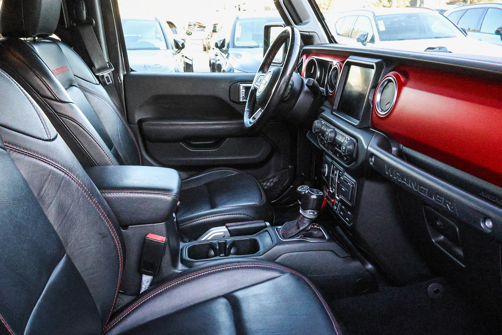 Used 2021 Jeep Wrangler Unlimited Rubicon AWD/4WD image 16