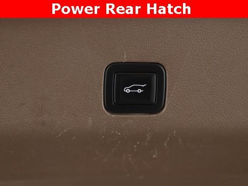 Used 2022 GMC Yukon XL Denali image 33