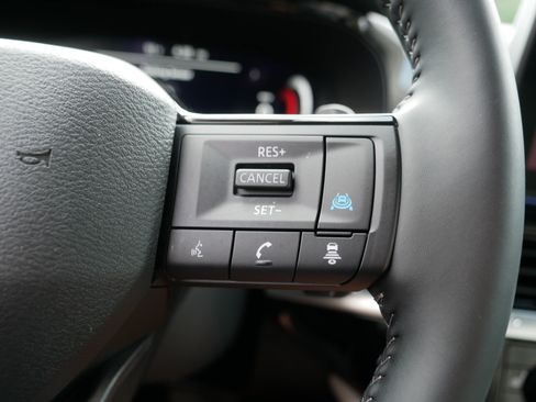 Certified 2026 Nissan Pathfinder SL w/ SL Premium Package AWD/4WD image 29