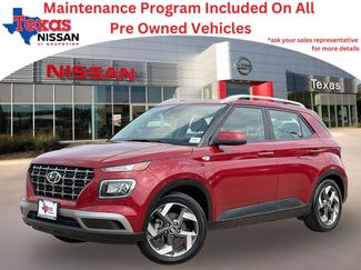 Used 2025 Hyundai Venue SEL video 1