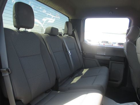 Used 2017 Ford F250 XLT w/ XLT Premium Package AWD/4WD image 22