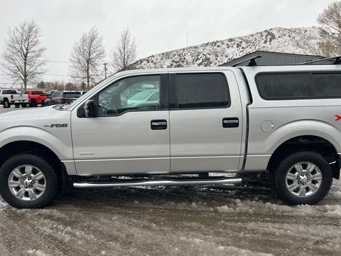 Used 2011 Ford F150 XLT image 2