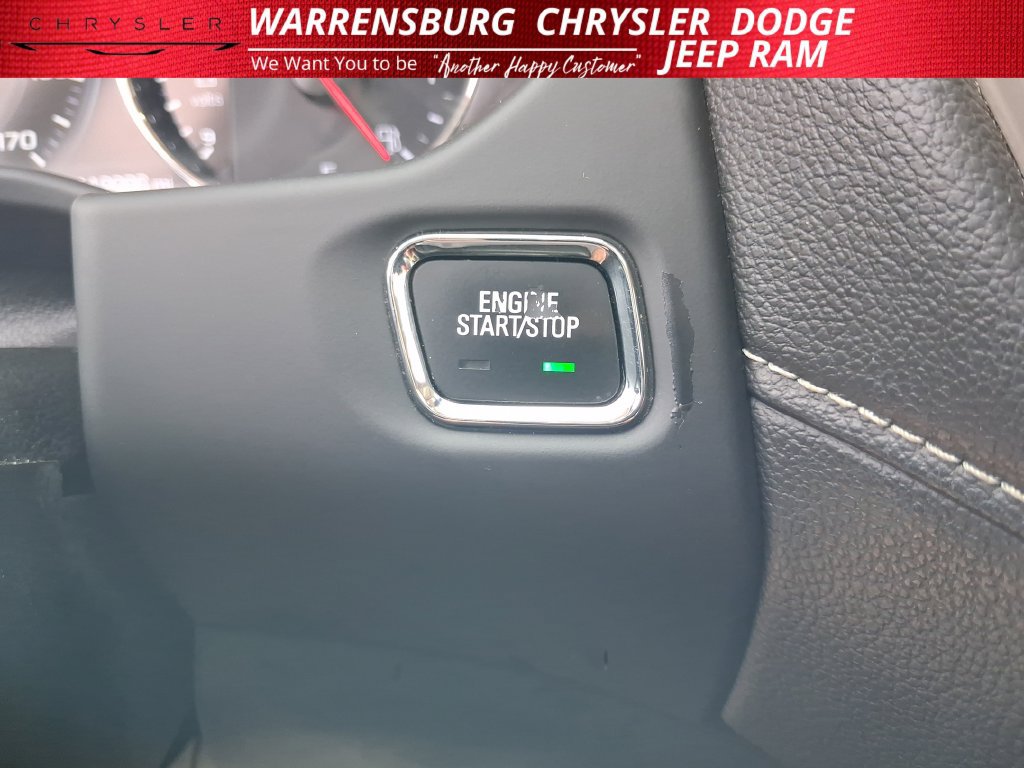 Used 2018 GMC Acadia Denali w/ Technology Package AWD/4WD image 26