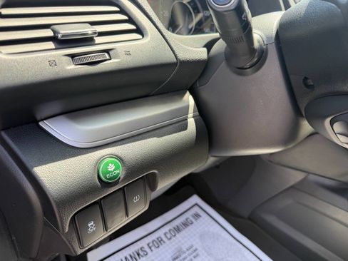Used 2016 Honda CR-V EX image 21