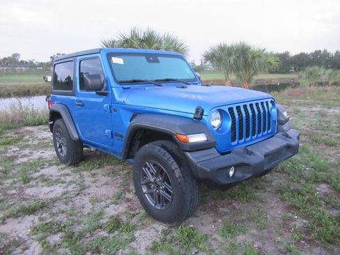 Used 2024 Jeep Wrangler Sport AWD/4WD image 1