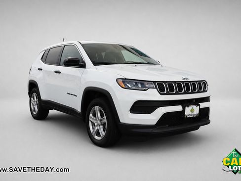 Used 2023 Jeep Compass Sport AWD/4WD image 10