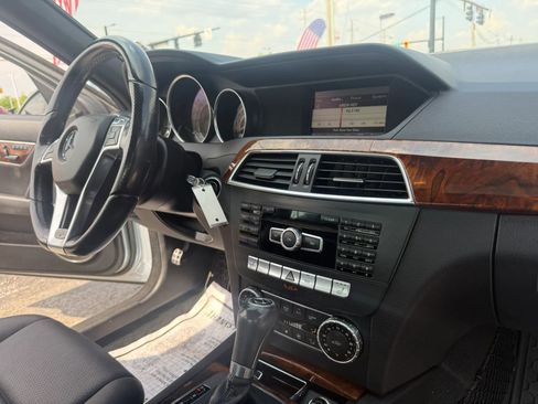 Used 2013 Mercedes-Benz C 300 4MATIC Sedan image 21