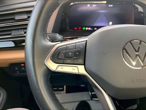 Used 2024 Volkswagen Atlas Cross Sport SEL R-Line image 21