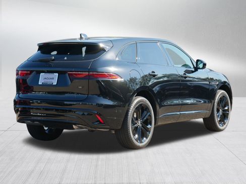 New 2026 Jaguar F-PACE R-Dynamic S image 2