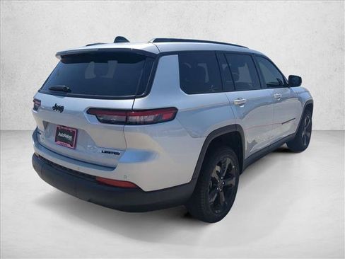 New 2025 Jeep Grand Cherokee L Limited w/ Black Appearance Package AWD/4WD image 2