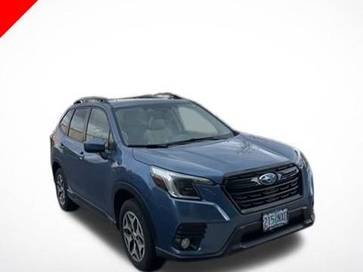 Used 2022 Subaru Forester Premium w/ Popular Package #1