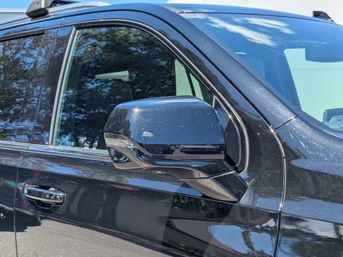 Used 2022 Chevrolet Tahoe LT w/ LT Signature Package image 15