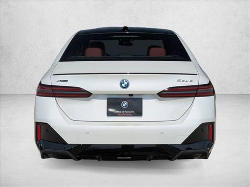 New 2027 BMW 550e xDrive w/ Executive Package AWD/4WD image 8