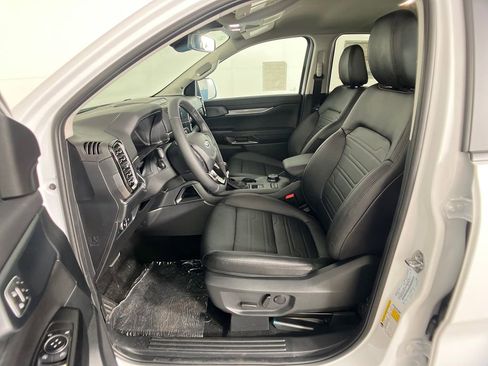 New 2025 Ford Ranger Lariat w/ FX4 Off-Road Package image 30