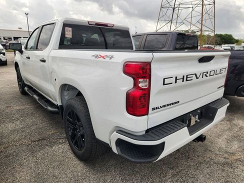 Used 2024 Chevrolet Silverado 1500 Custom image 4
