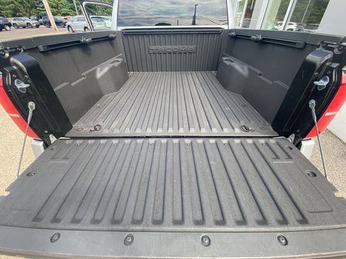 Used 2024 Toyota Tacoma SR5 AWD/4WD image 28