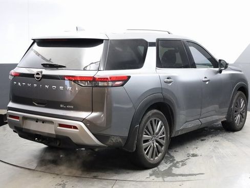 Used 2023 Nissan Pathfinder SL w/ SL Premium Package image 5