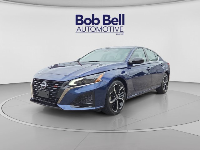 Used 2024 Nissan Altima 2.5 SR w/ SR Premium Package FWD image 1