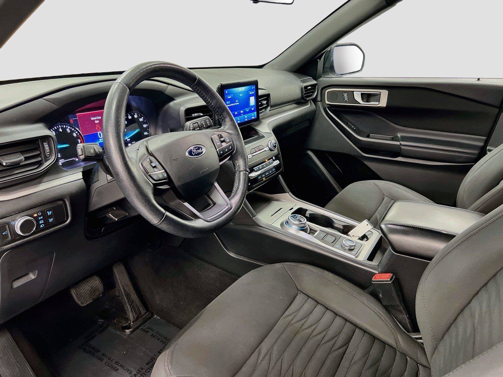 Used 2020 Ford Explorer XLT w/ Comfort Package AWD/4WD image 11