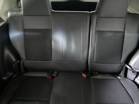 Used 2017 Jeep Compass Latitude AWD/4WD image 13
