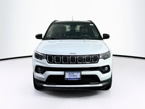 Used 2023 Jeep Compass Limited AWD/4WD image 2