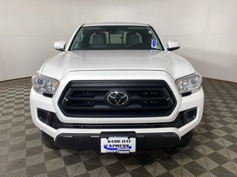 Used 2023 Toyota Tacoma SR AWD/4WD image 10