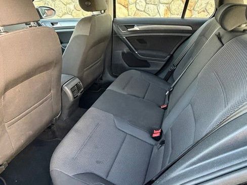 Used 2019 Volkswagen e-Golf SE w/ Driver Assistance Package image 29