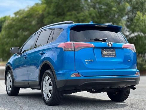 Used 2017 Toyota RAV4 LE w/ All Weather Liner Package FWD image 7