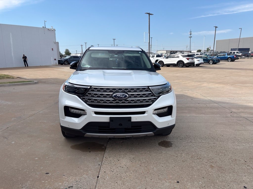 Used 2024 Ford Explorer Limited w/ Equipment Group 301A AWD/4WD image 9