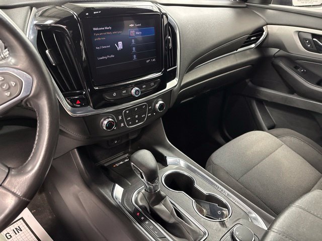 Used 2022 Chevrolet Traverse LT FWD image 26