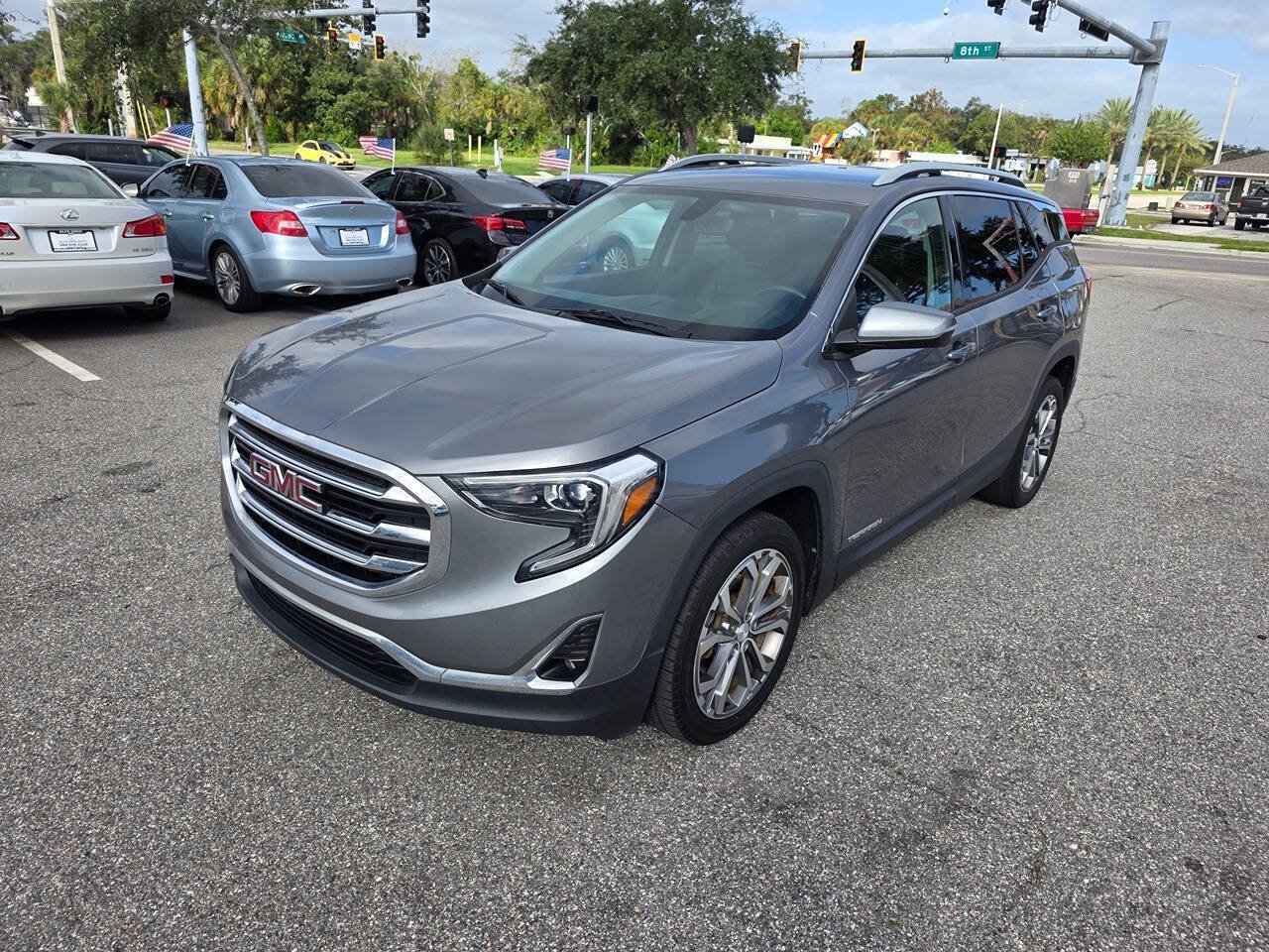 Used 2018 GMC Terrain SLT w/ Preferred Package FWD image 8