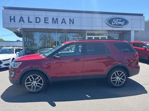 Used 2017 Ford Explorer Sport w/ Equipment Group 401A AWD/4WD image 1
