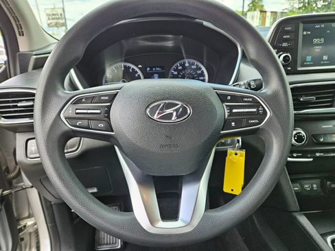 Used 2020 Hyundai Santa Fe SE FWD image 17