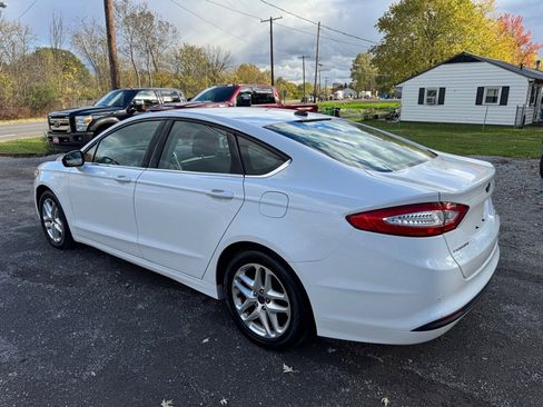 Used 2014 Ford Fusion SE image 11