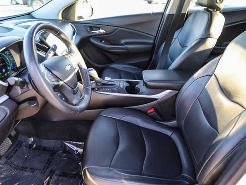 Used 2018 Chevrolet Volt LT w/ Comfort Package image 17