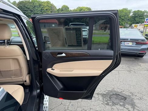 Used 2019 Mercedes-Benz GLS 450 4MATIC image 21