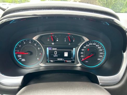 Used 2019 Chevrolet Traverse LT AWD/4WD image 17