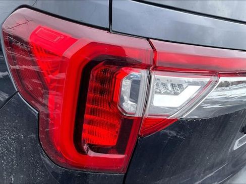 Used 2022 GMC Acadia SLT image 30