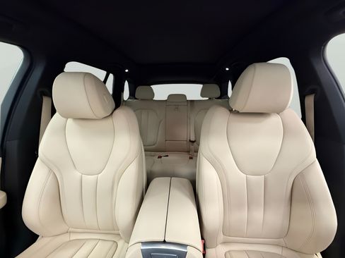Used 2020 BMW X5 xDrive40i w/ Convenience Package AWD/4WD image 16