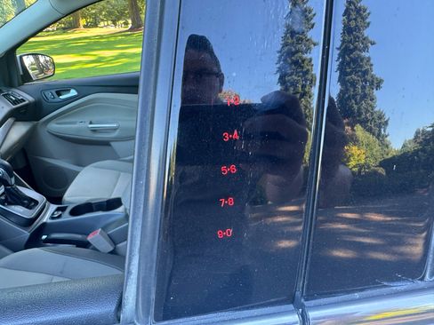 Used 2013 Ford Escape SE image 30