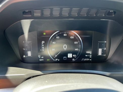 Used 2018 Volvo XC90 T5 Momentum w/ Convenience Package AWD/4WD image 37