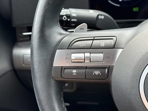 Used 2024 Hyundai Kona Limited AWD/4WD image 24